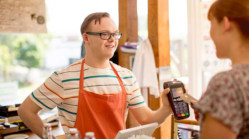 Glad elev på Anpassad gymnasieskola